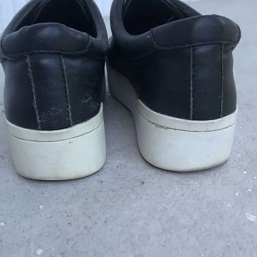 M4DE black leather